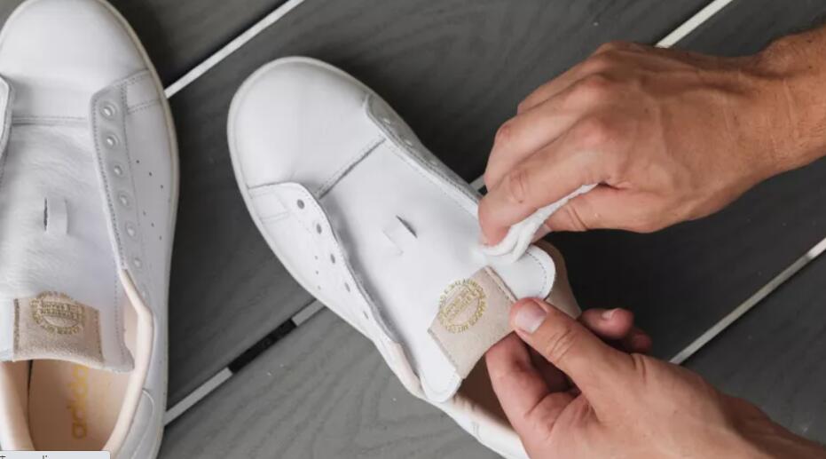 How to Clean White Leather: From Shoes to Sofas