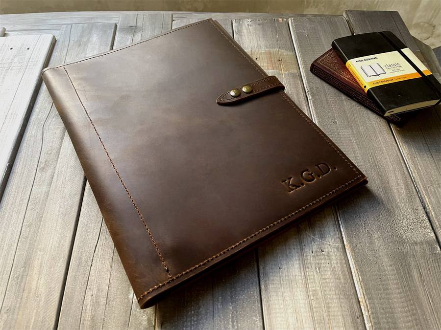 Léo Housse pochette pour ordi Mac book air, Etui Mac air 13 en cuir et Léo Housse pochette pour ordi Mac book air, Etui Mac air 13 en cuir et