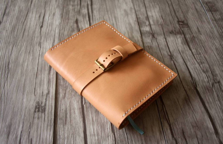 handmade italian leather passport wallet