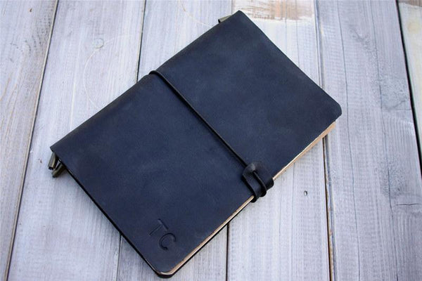 black leather travelers notebook