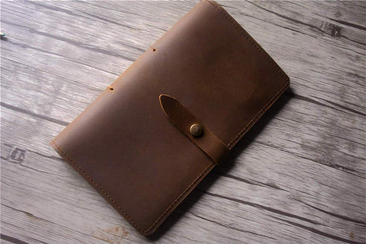 leather travelers notebook with pen holder